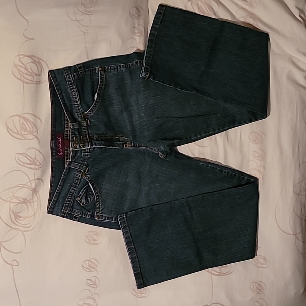 Gloria Vanderbilt size 12 blue jeans